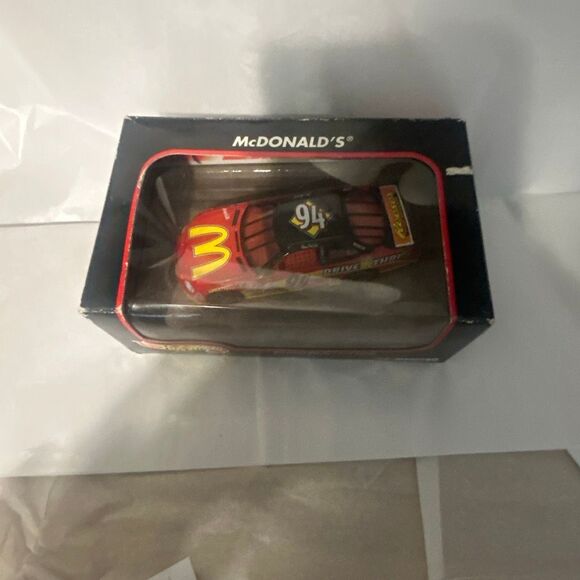 Hot Wheels NASCAR #94 Bill Elliott McDonald’s Ford Taurus Die-Cast Car 🏁🍟🚗 - Picture 3 of 6